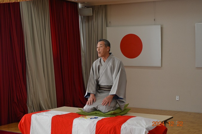 shinia12222.jpg